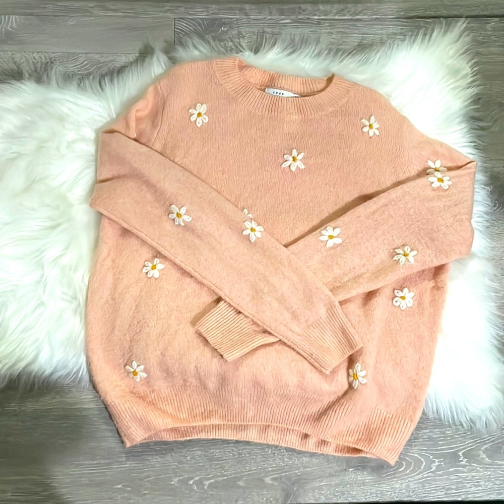 Blush pink daisy sweater